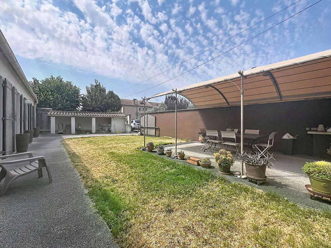 Maison de plain-pied - 136 m2 - jardin - photo 12
