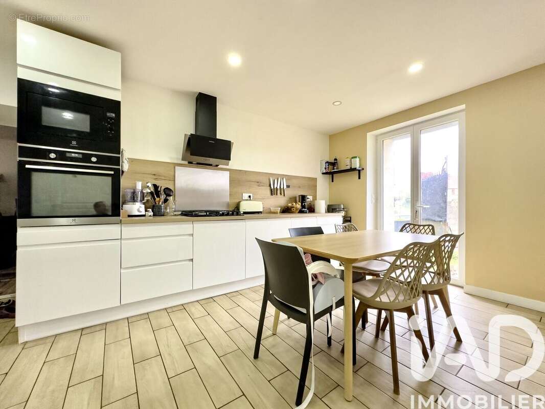 Maison 99 m² à Grisolles  - photo 5