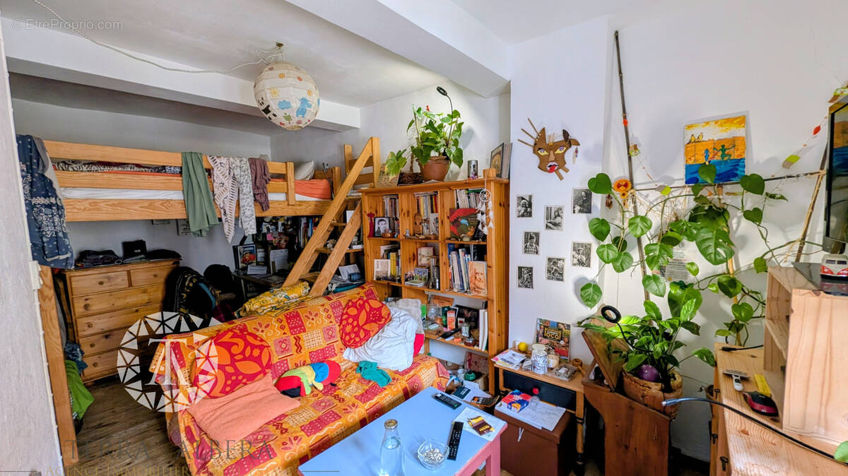 Maison à LAROQUE-DES-ALBERES