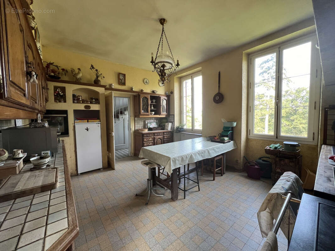 Maison à LE CHATELET