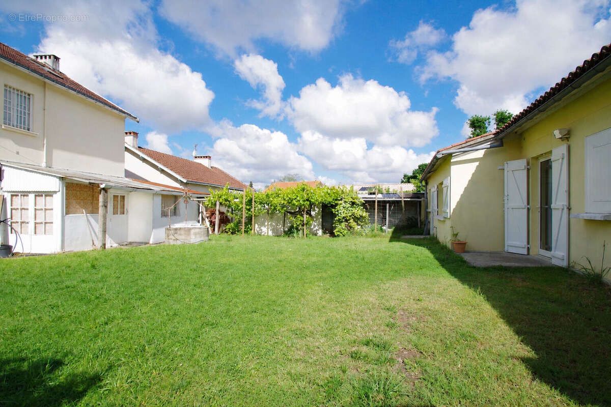 Maison familiale avec fort potentiel + Maison T2 de plain-pied indépendant - photo 14