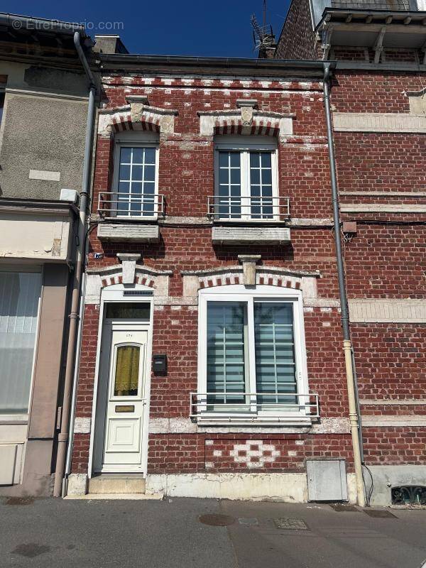 Maison à SAINT-QUENTIN