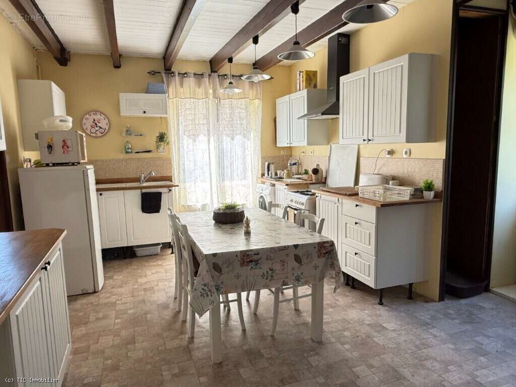 Maison à RUFFEC