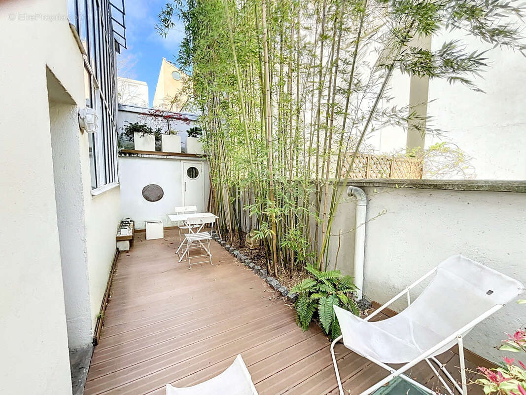 Appartement à PARIS-14E