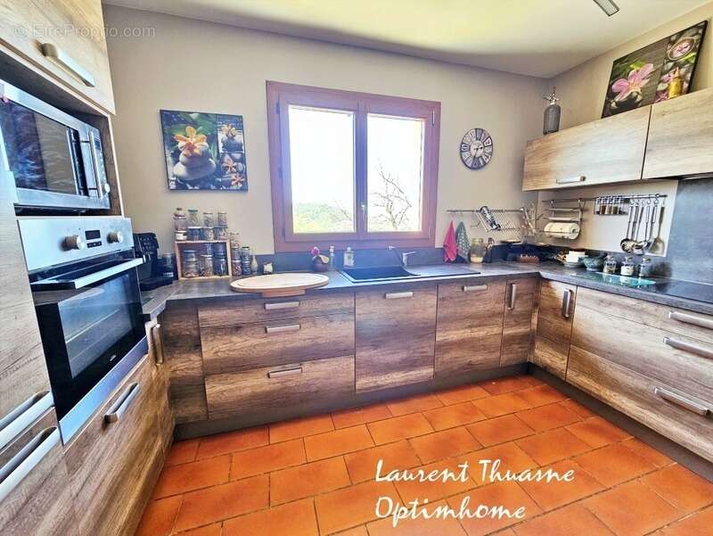 Maison à LE LARDIN-SAINT-LAZARE