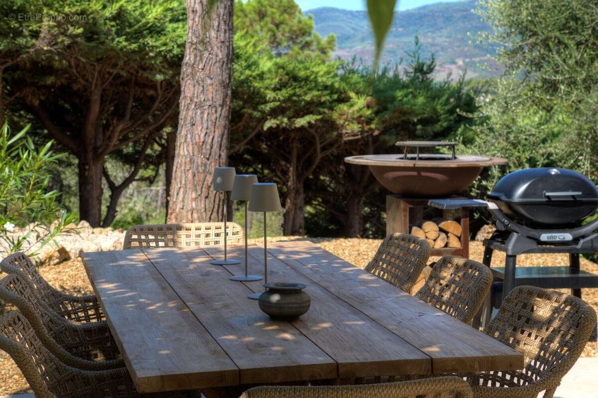 Maison à MANDELIEU-LA-NAPOULE