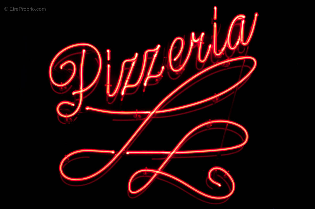 Commerce à LES SABLES-D&#039;OLONNE