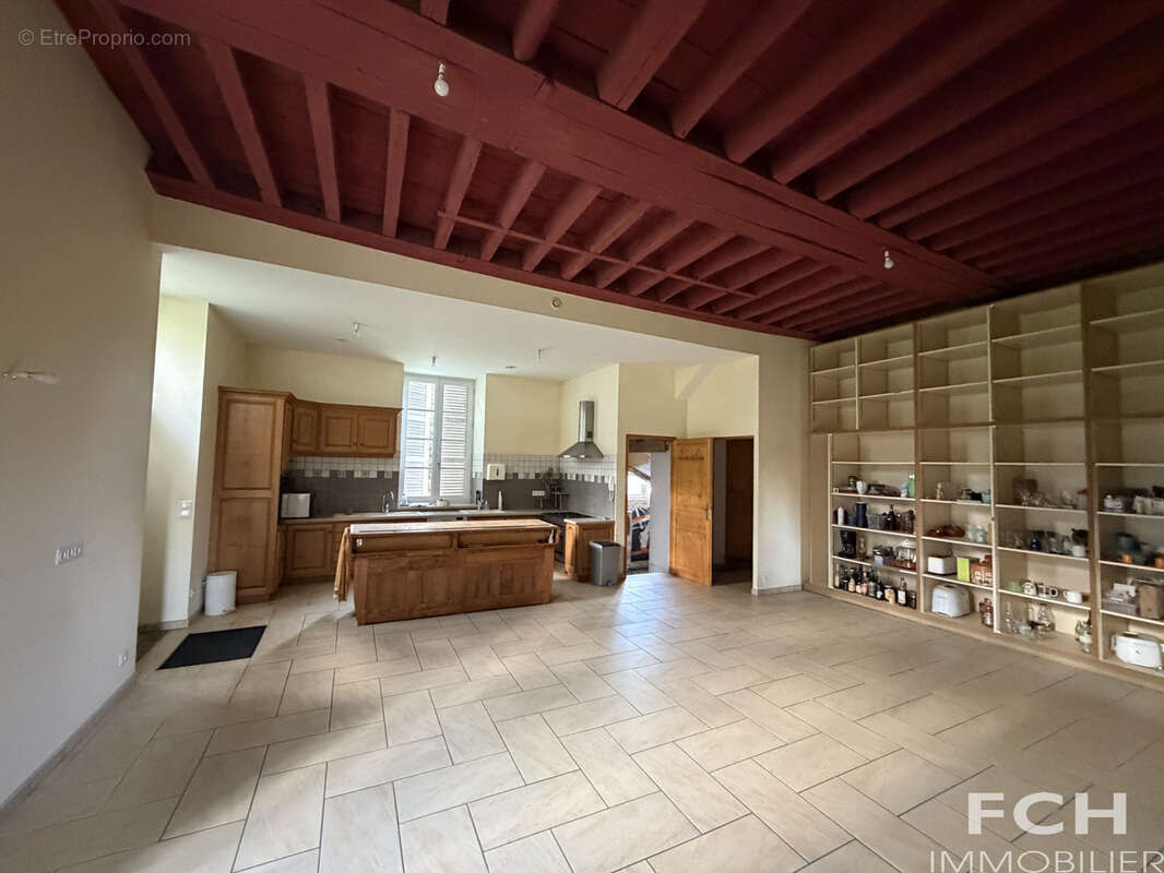 Demeure sur 2,5ha, 11 chambres 7 salles d'eau - photo 11