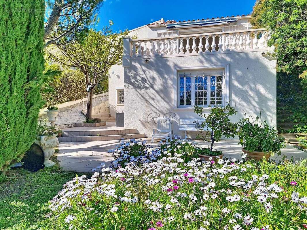 Photo 3 - Maison à SAINT-RAPHAEL