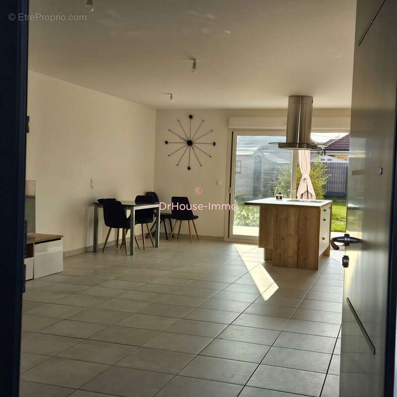 Maison à BREVIANDES