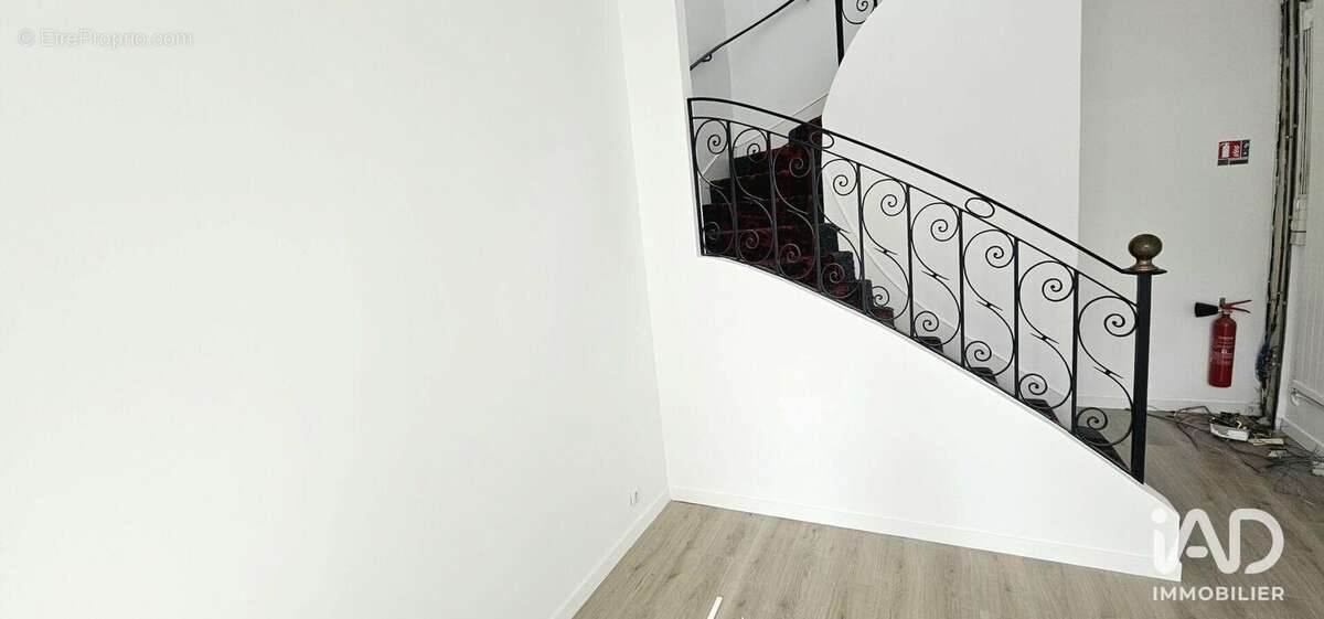 Photo 3 - Commerce à LAGNY-SUR-MARNE