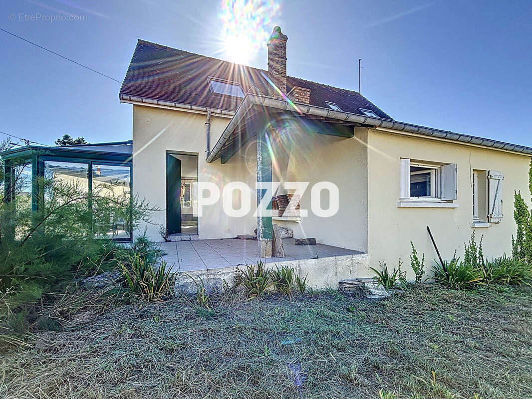 Maison à SAINT-GERMAIN-SUR-AY