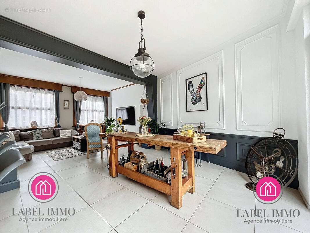 Maison à VIEUX-CONDE