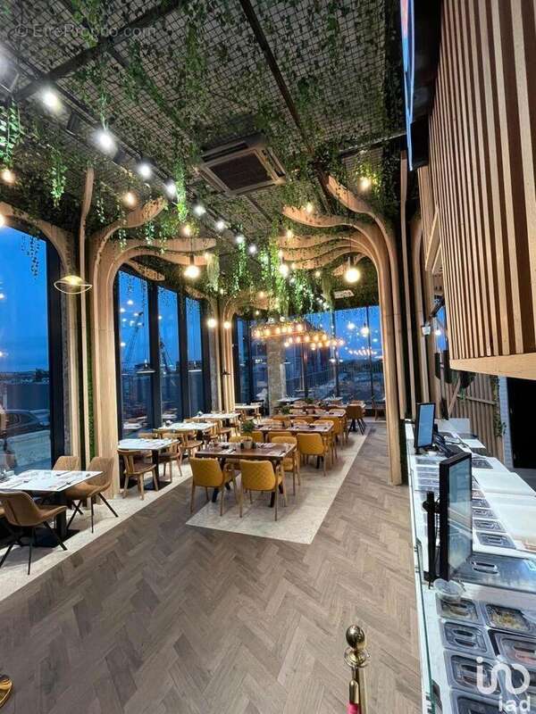 Photo 6 - Commerce à NANTERRE