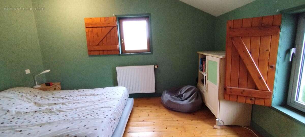 Neuville de Poitou - Secteur Bellefois - Maison 4 chambres (possibilité 5) + 1 studio indépendant à rénover de 34m2) - photo 11