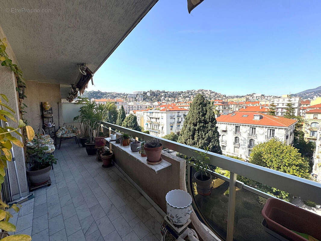 Appartement à NICE