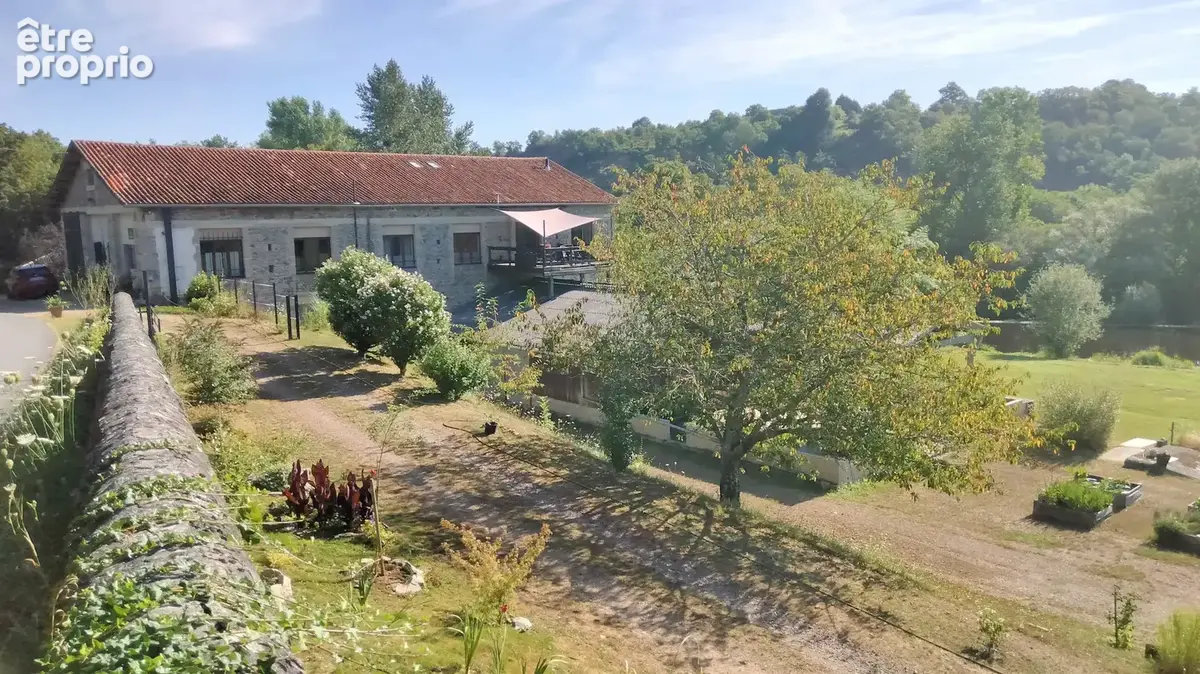 12 aout 2024 - Maison à LESSAC