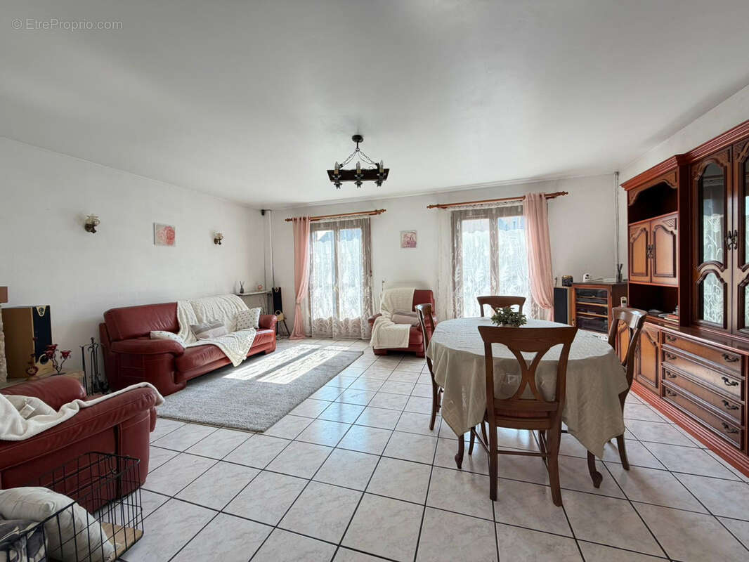 Maison à MITRY-MORY