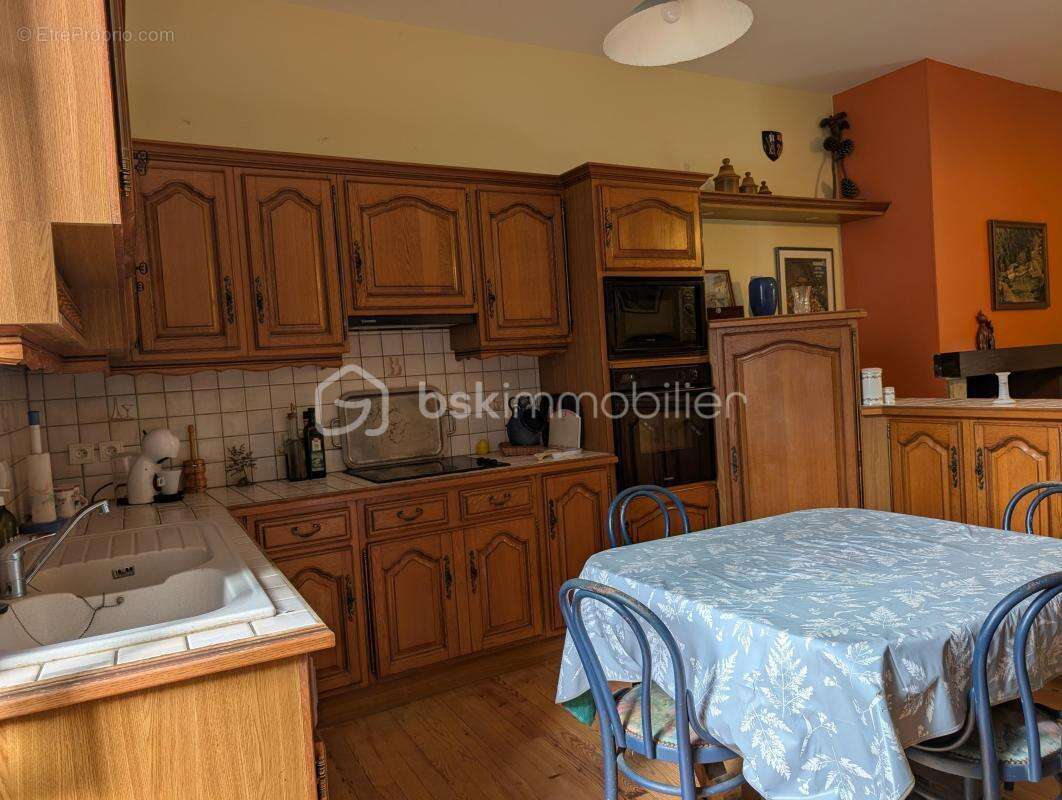 Ensemble immobilier de caractère avec jardin japonais et revenus locatifs - photo 5