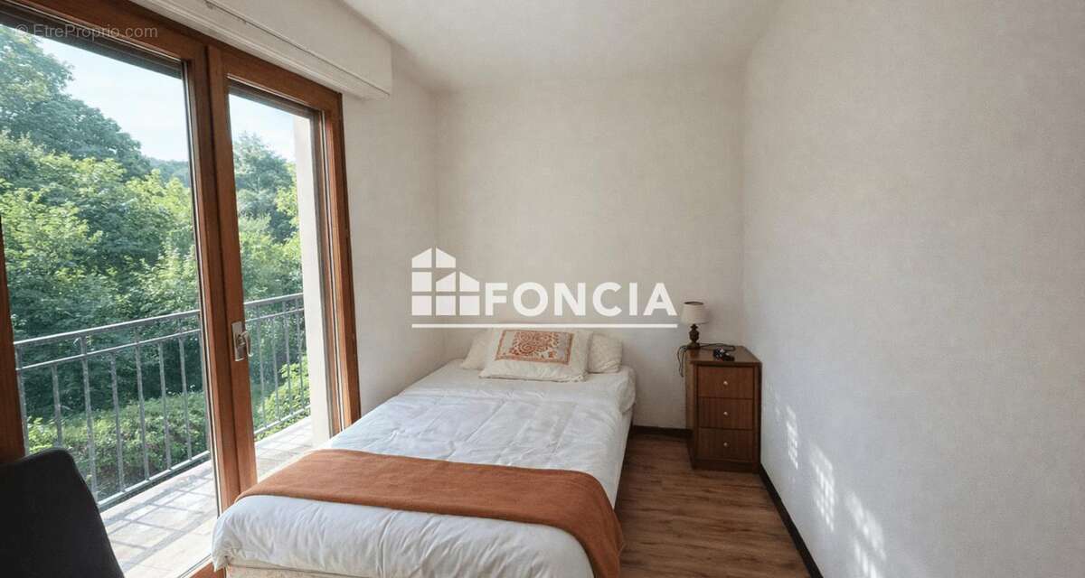 A vendre gap t2 avec terrasse et parking - photo 7