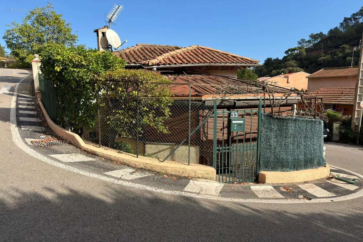 Appartement à THEOULE-SUR-MER