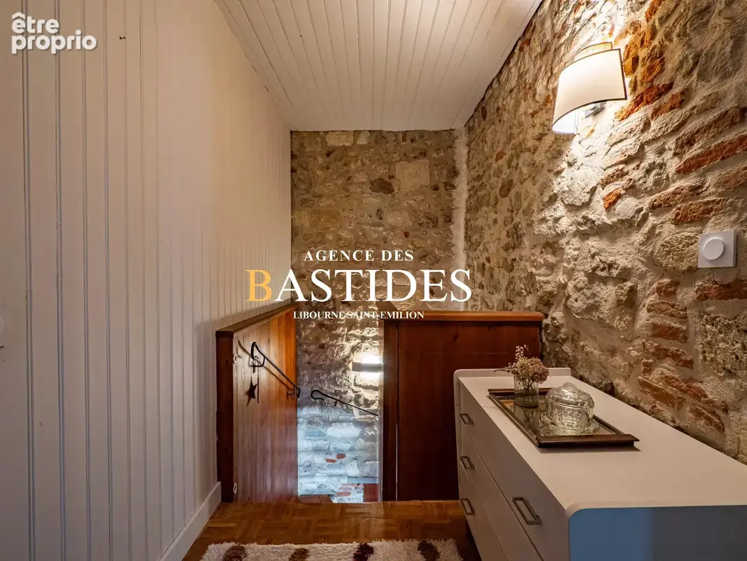 Charmante maison en pierre au coeur de Guitres - photo 12