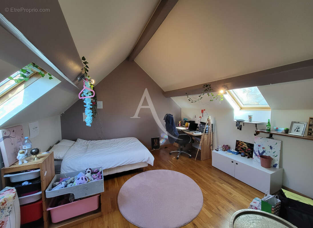 Maison à CHAUMES-EN-BRIE