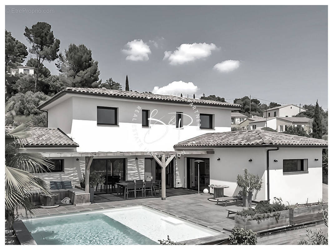 Maison à LORGUES