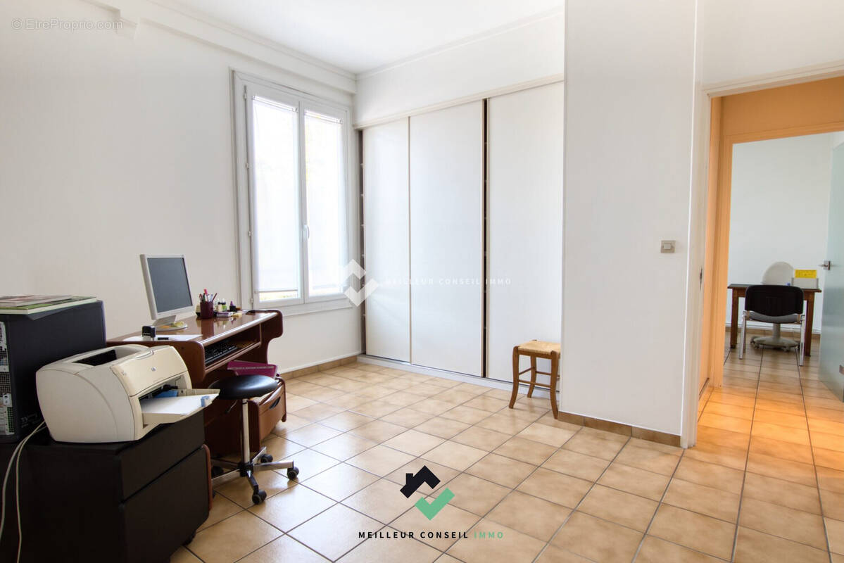 Appartement 3 pièces 65 m² · à Choisy-le-Roi · 65 m² · 184 500 €