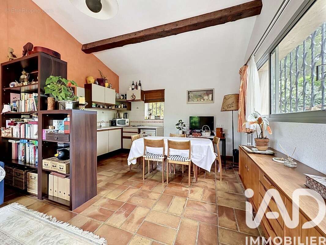 Maison 159 m² à La Cadiere-D'azur  - photo 3