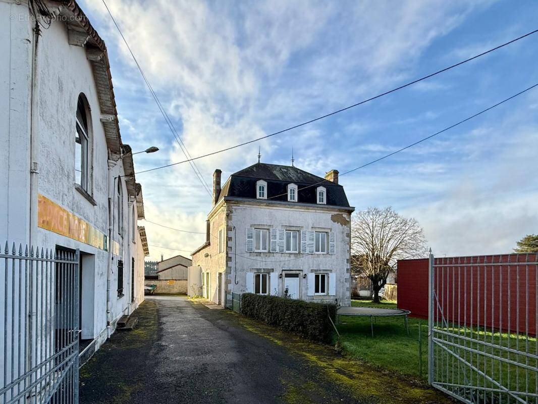 Maison à CIVRAY
