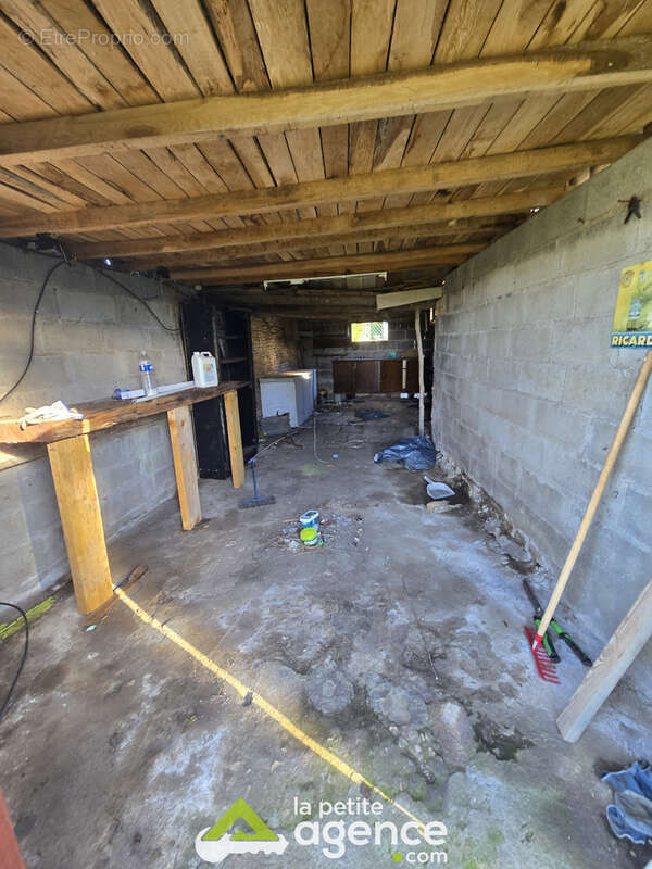 Maison à DUN-SUR-AURON