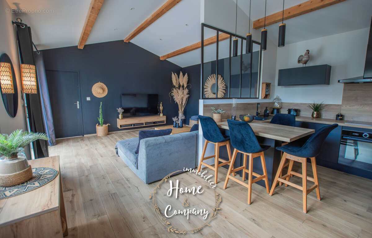 Maison à MORNAC-SUR-SEUDRE