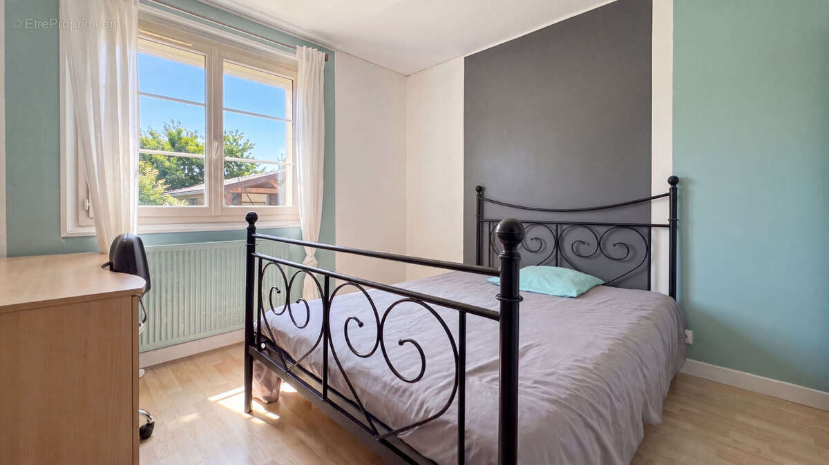 Maison de 7 Chambres - 185m2 - avec Fort Potentiel Locatif - photo 12