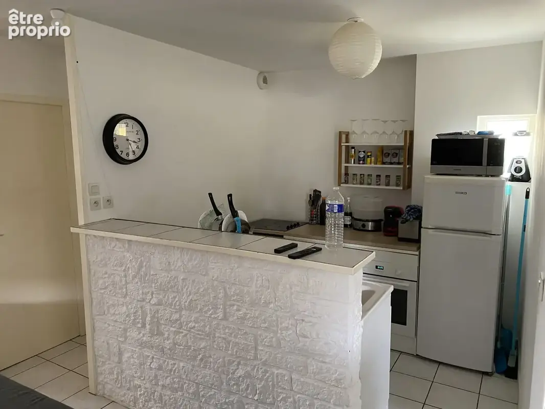 Appartement T2 + cour et places de parking - photo 2