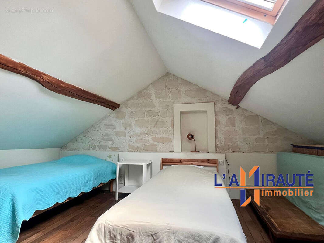 Appartement à HOUILLES
