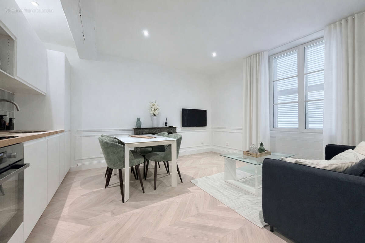 Appartement haut de gamme à deux pas du vieux port - photo 2