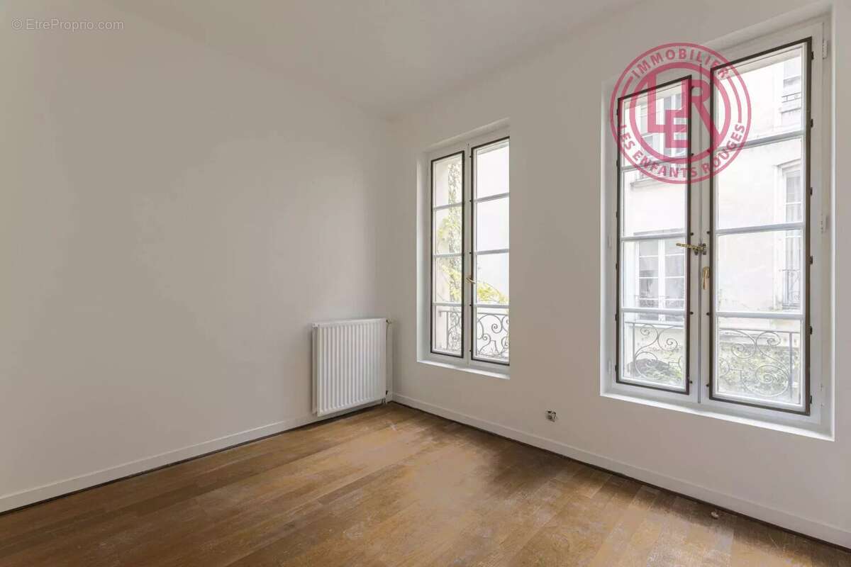 Appartement à PARIS-4E