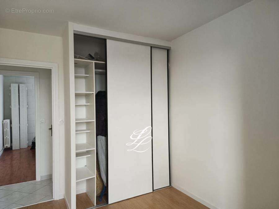 Appartement à ALLONNES
