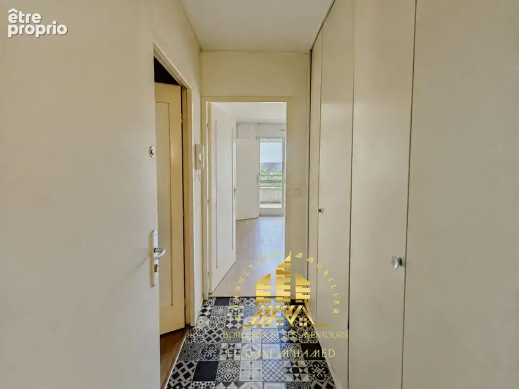 Appartement T1 bis, 7e étage avec terrasse – Bordeaux, à saisir en exclusivité - photo 5