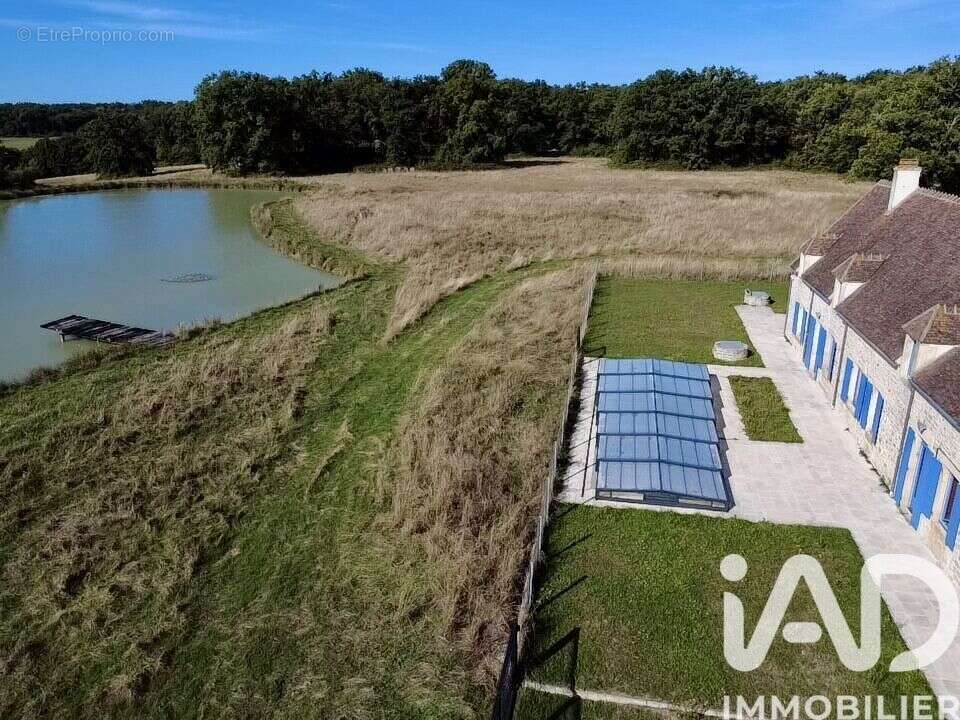 Photo 3 - Maison à ARCOMPS