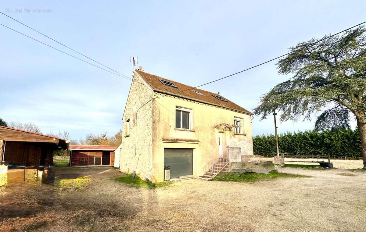 Maison à LA FERTE-GAUCHER