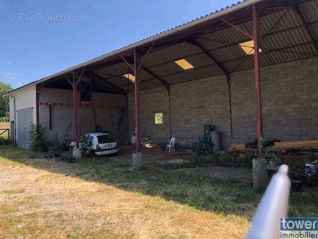 A vendre corps de ferme avec fort potentiel - LA Fouillade 12200 - photo 5