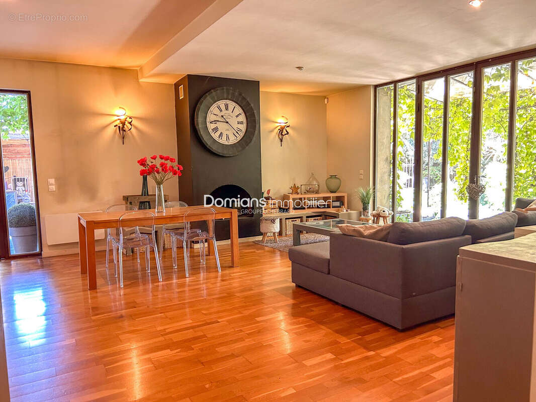 Maison 190 m² à Saint-Hippolyte  - photo 6
