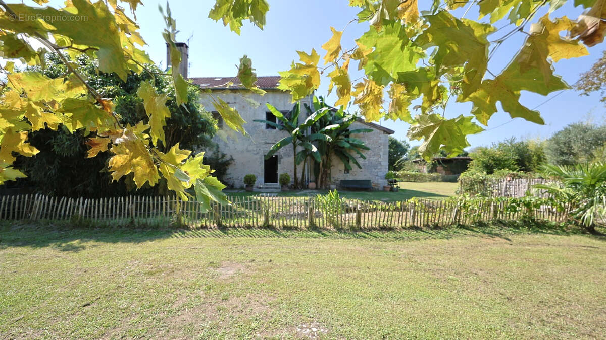 Maison à SAINT-BARTHELEMY