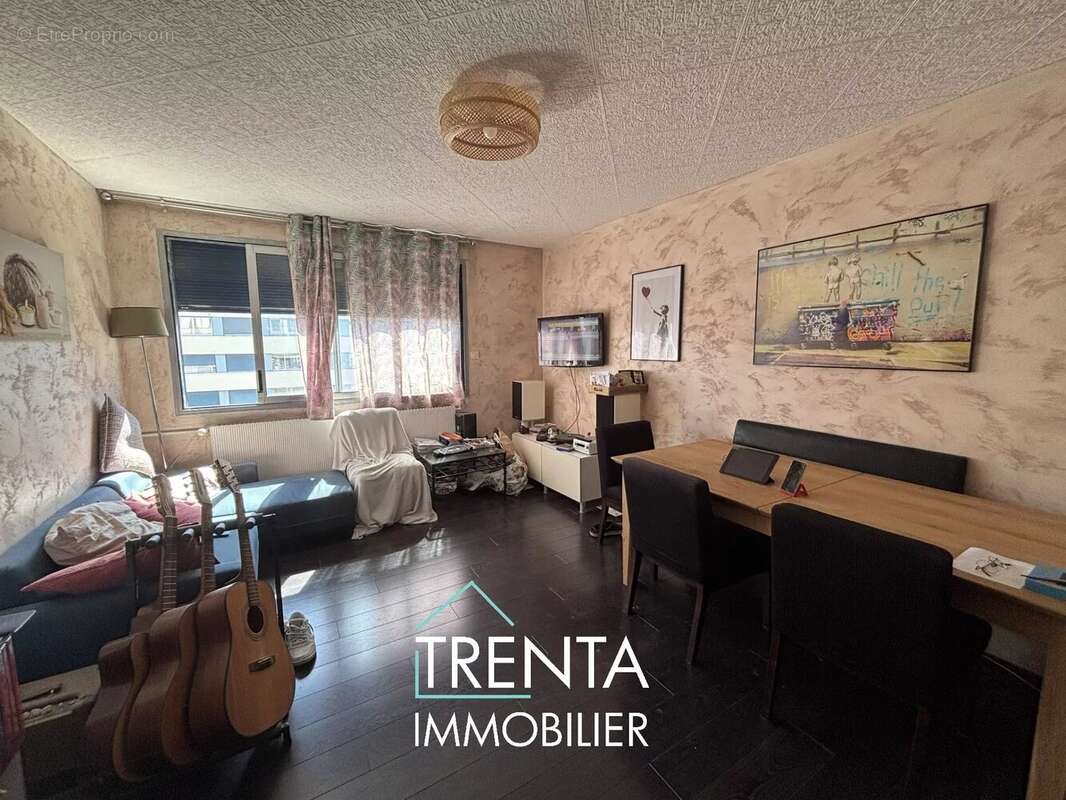 Appartement à SEYSSINET-PARISET