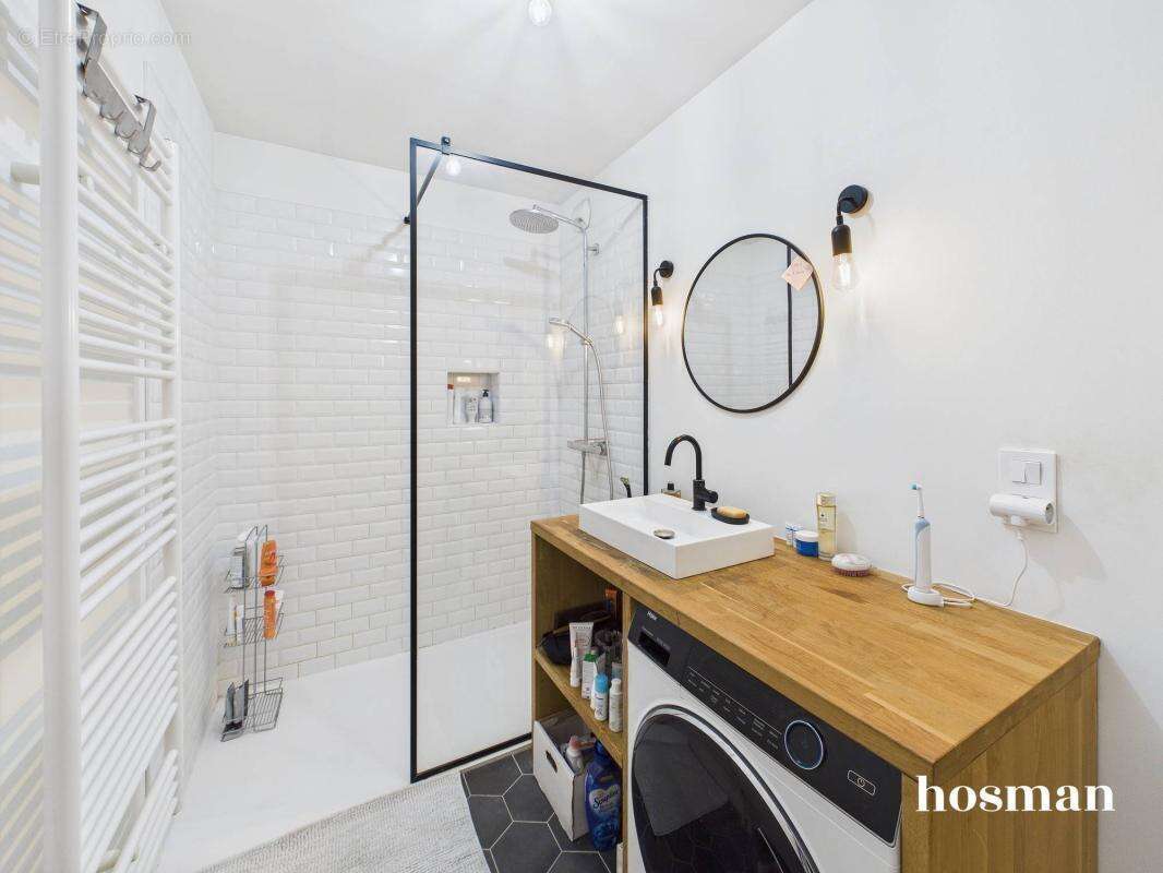 Appartement à L'ILE-SAINT-DENIS