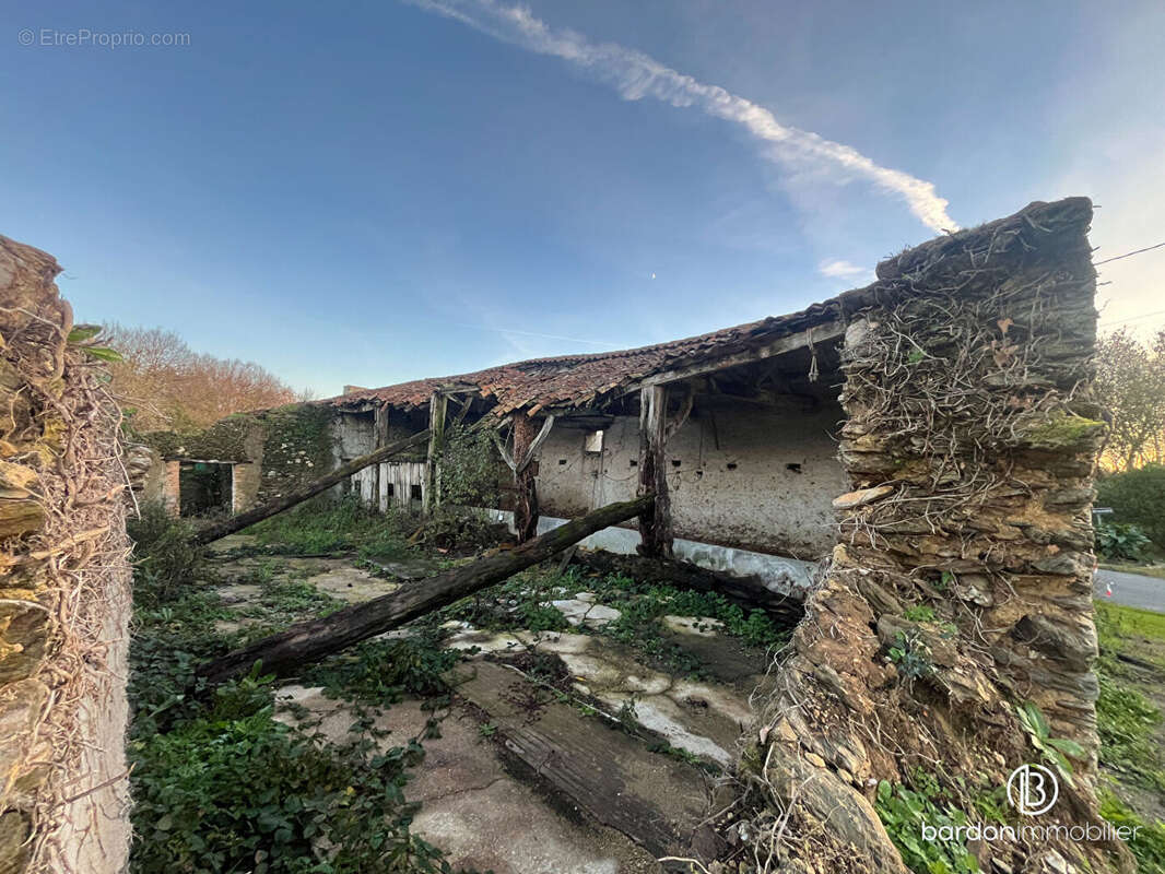 Maison à FROIDFOND