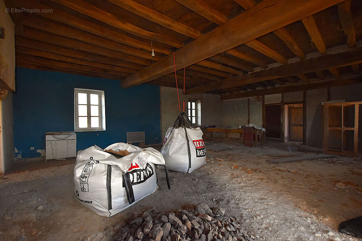 Maison à SAINT-GERAND-LE-PUY