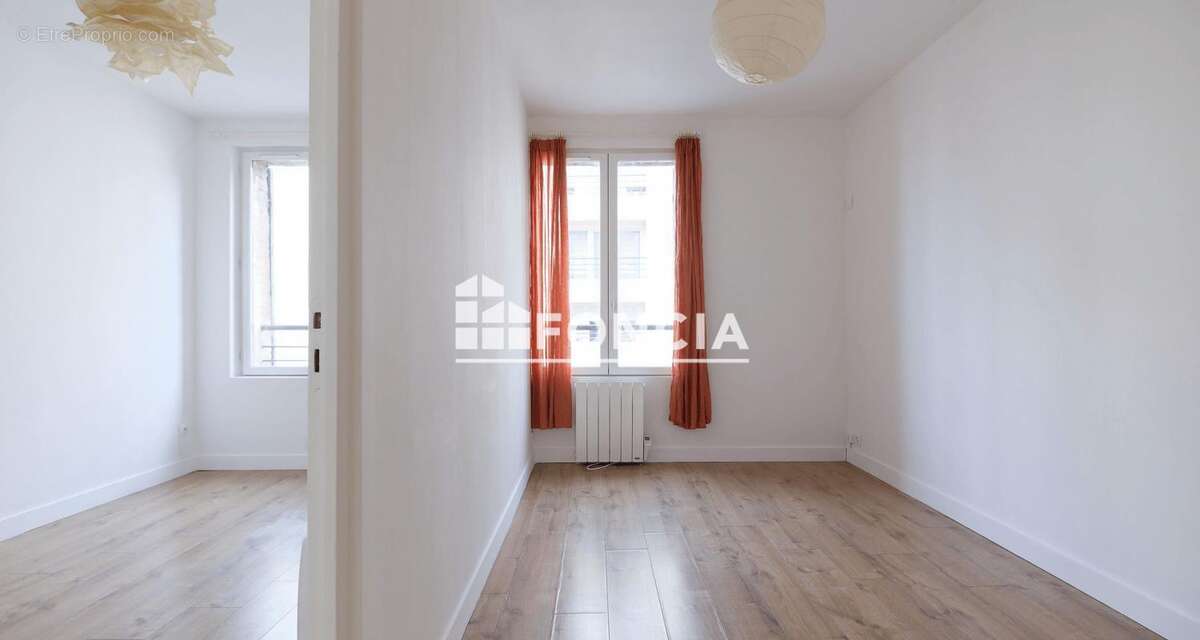 Appartement à CORBEIL-ESSONNES